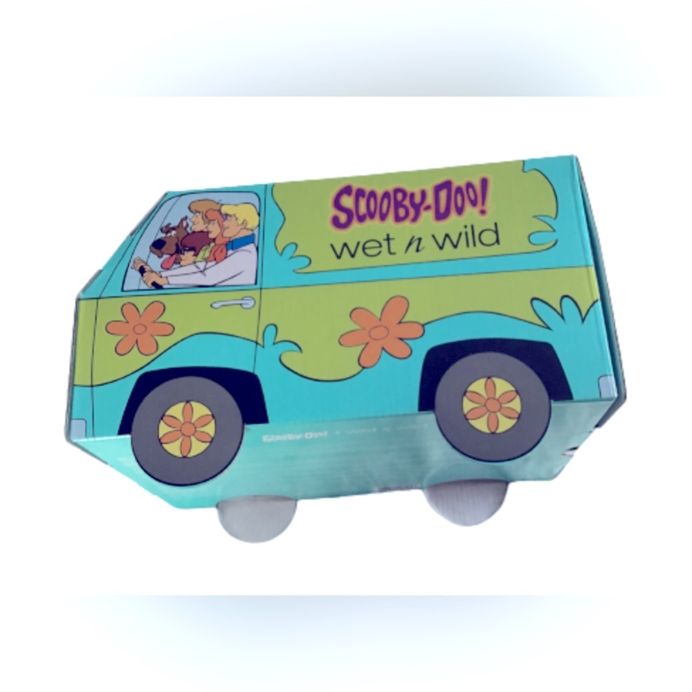 Scooby Doo Limited PR Box 15 pcs Eyeshadow Lip balm, Blush, Brushes, Eyeliner